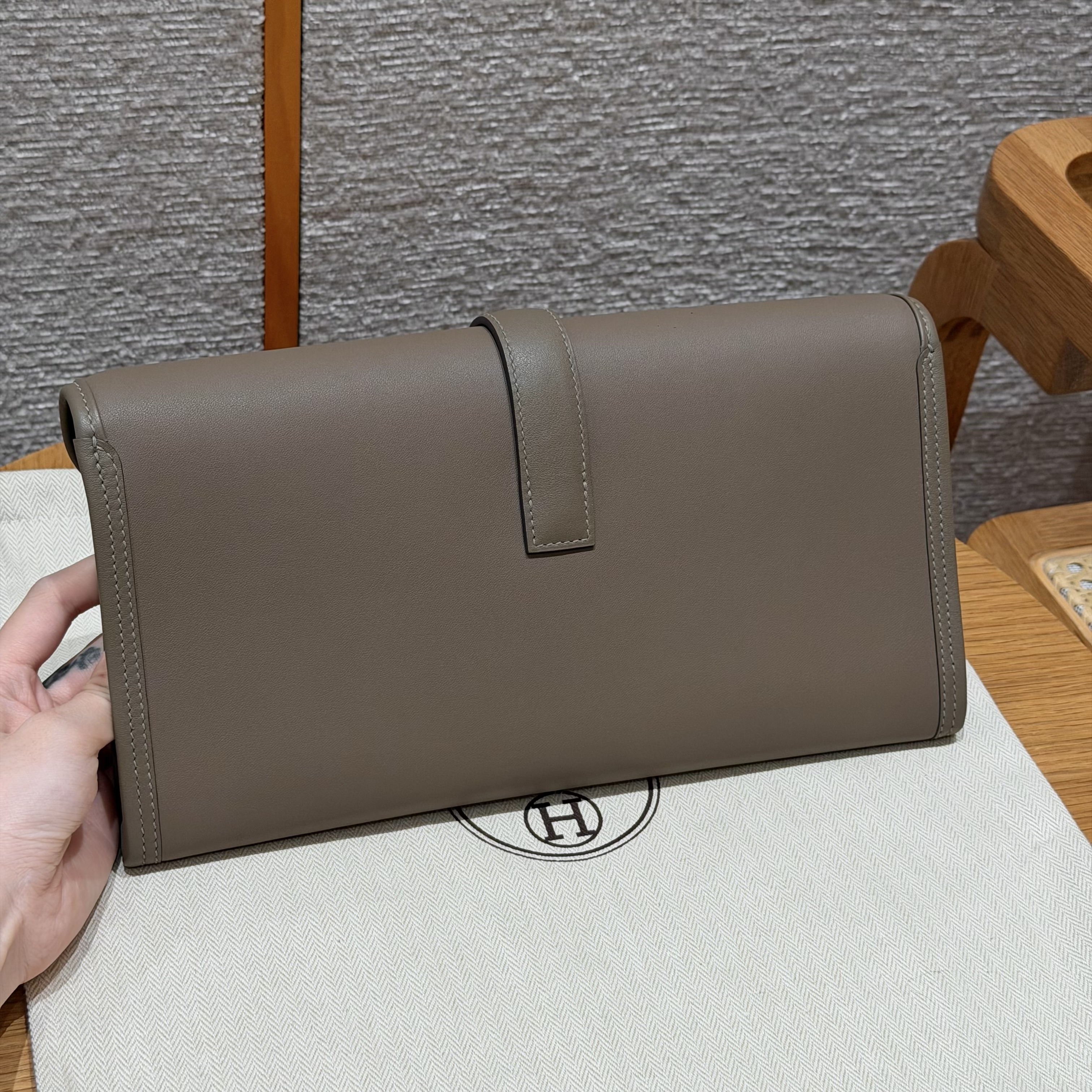 Hermes Etoupe Swift Jige Elan Clutch
