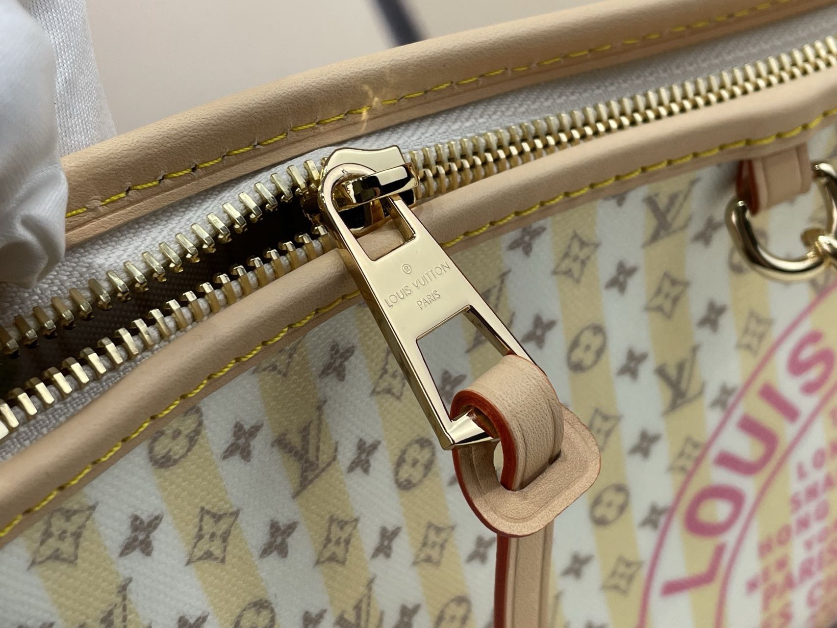 Louis Vuitton Carryall East West M29139