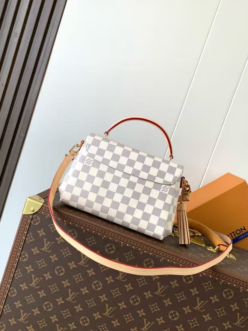 Louis Vuitton Croissette handbag