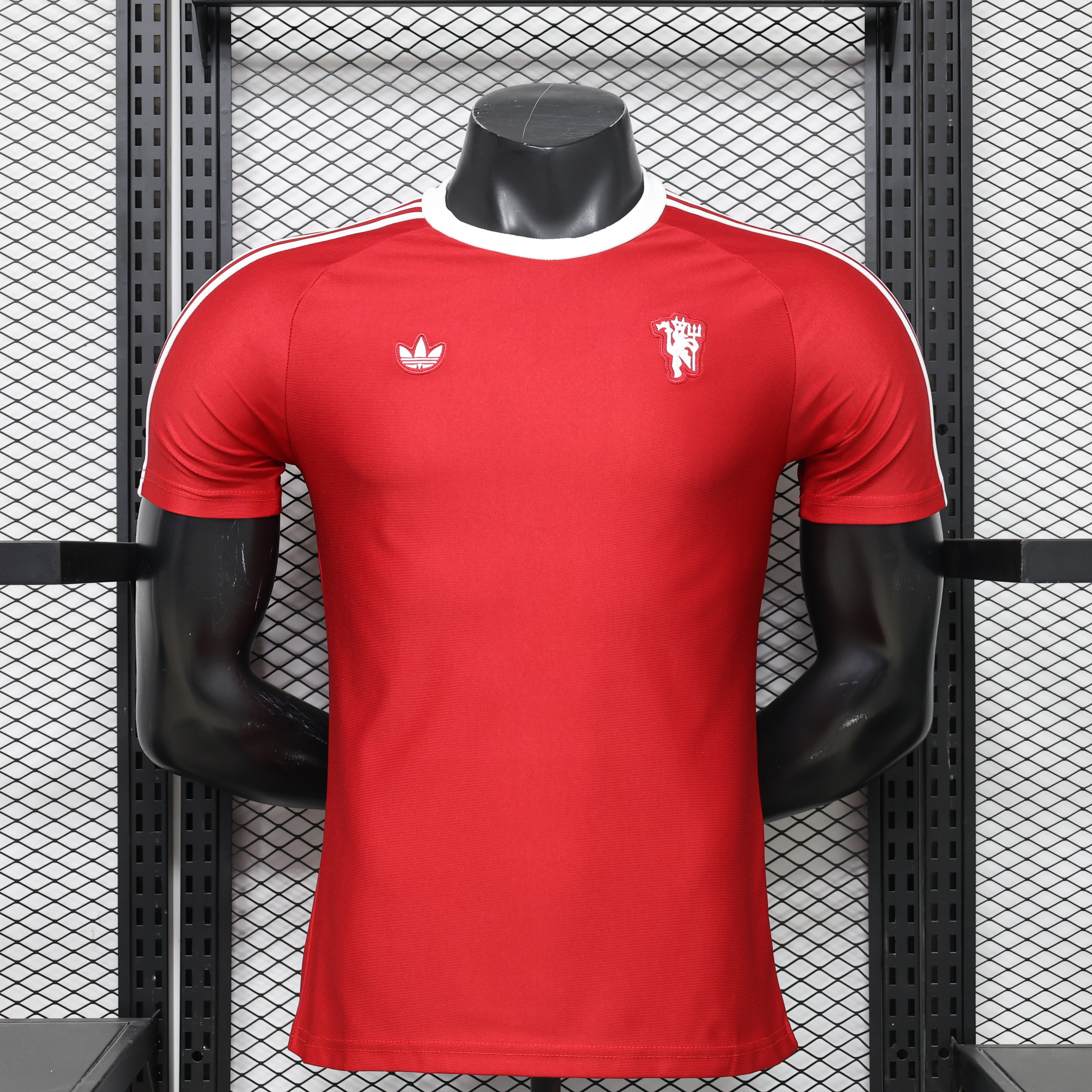 Manchester United x adidas Originals T-Shirt Red