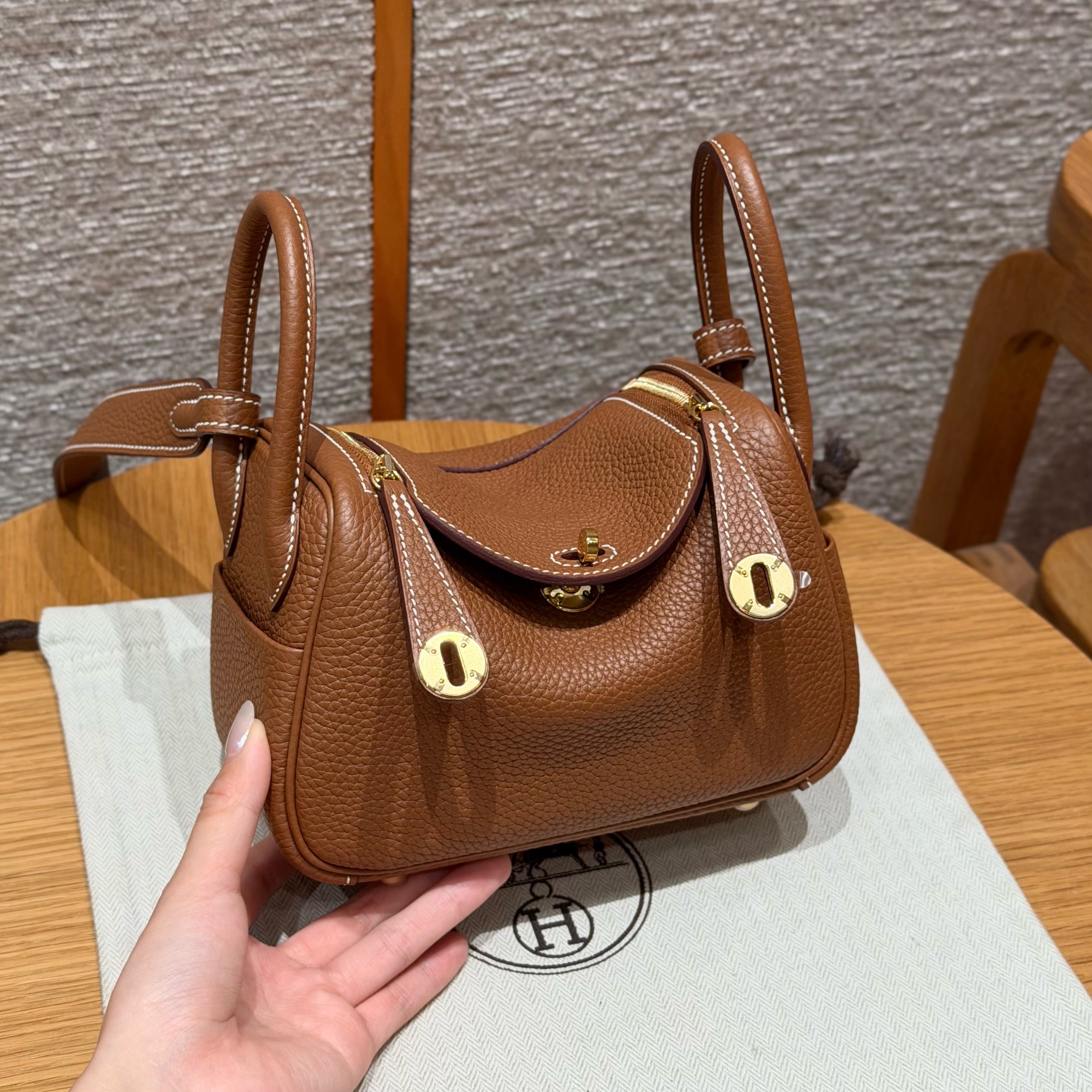 Hermes Gold Clemence Mini Lindy 20