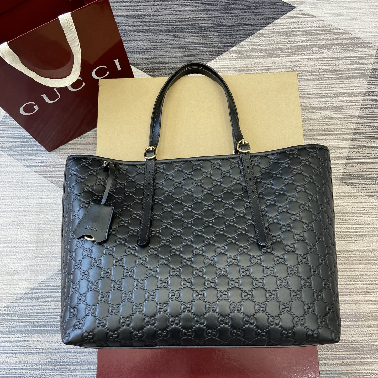 Gucci Bags GG Emblem GG Printed Embossed Cowhide Leather 847455 (10A Mirror Version)