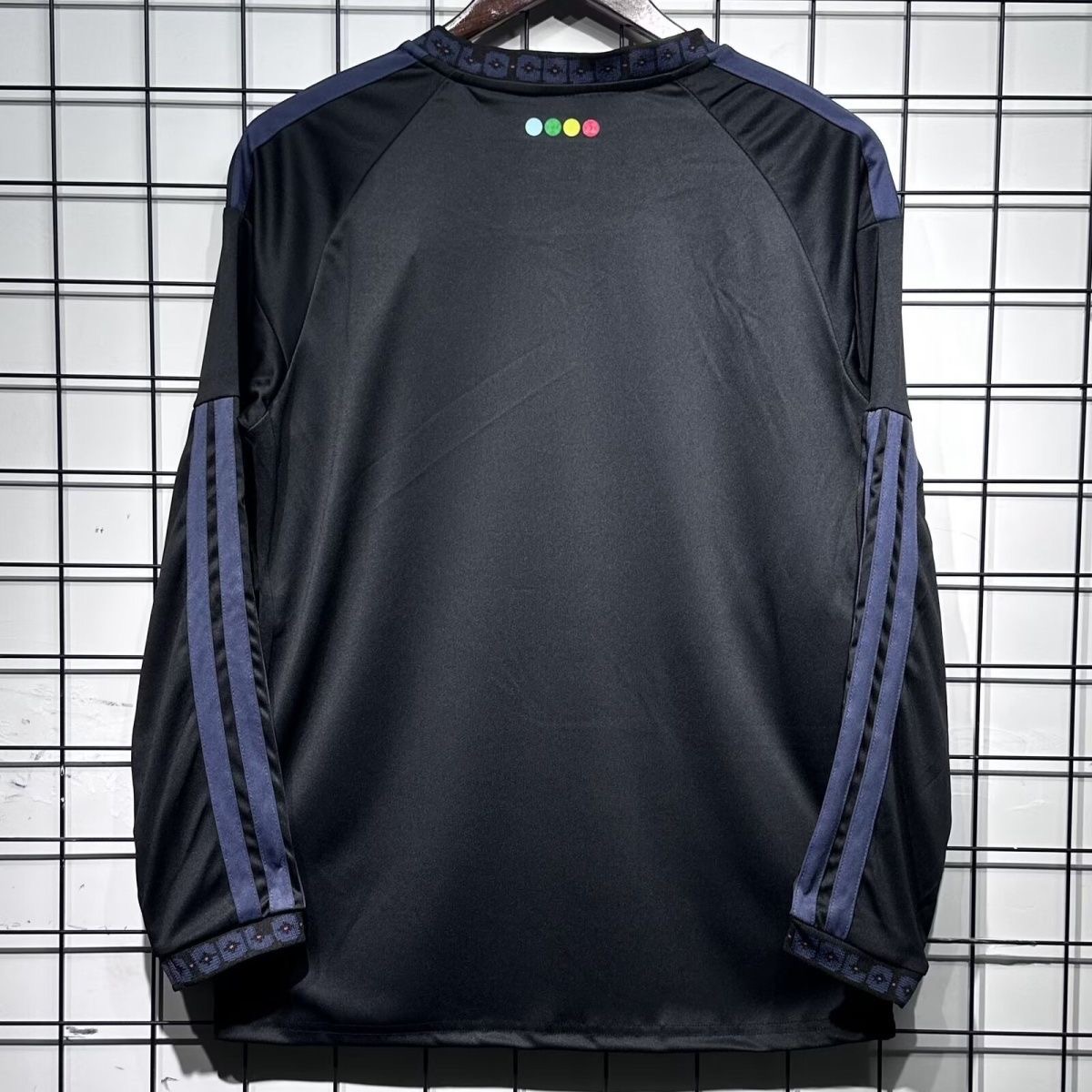 Kolo away long sleeved jersey 26/27