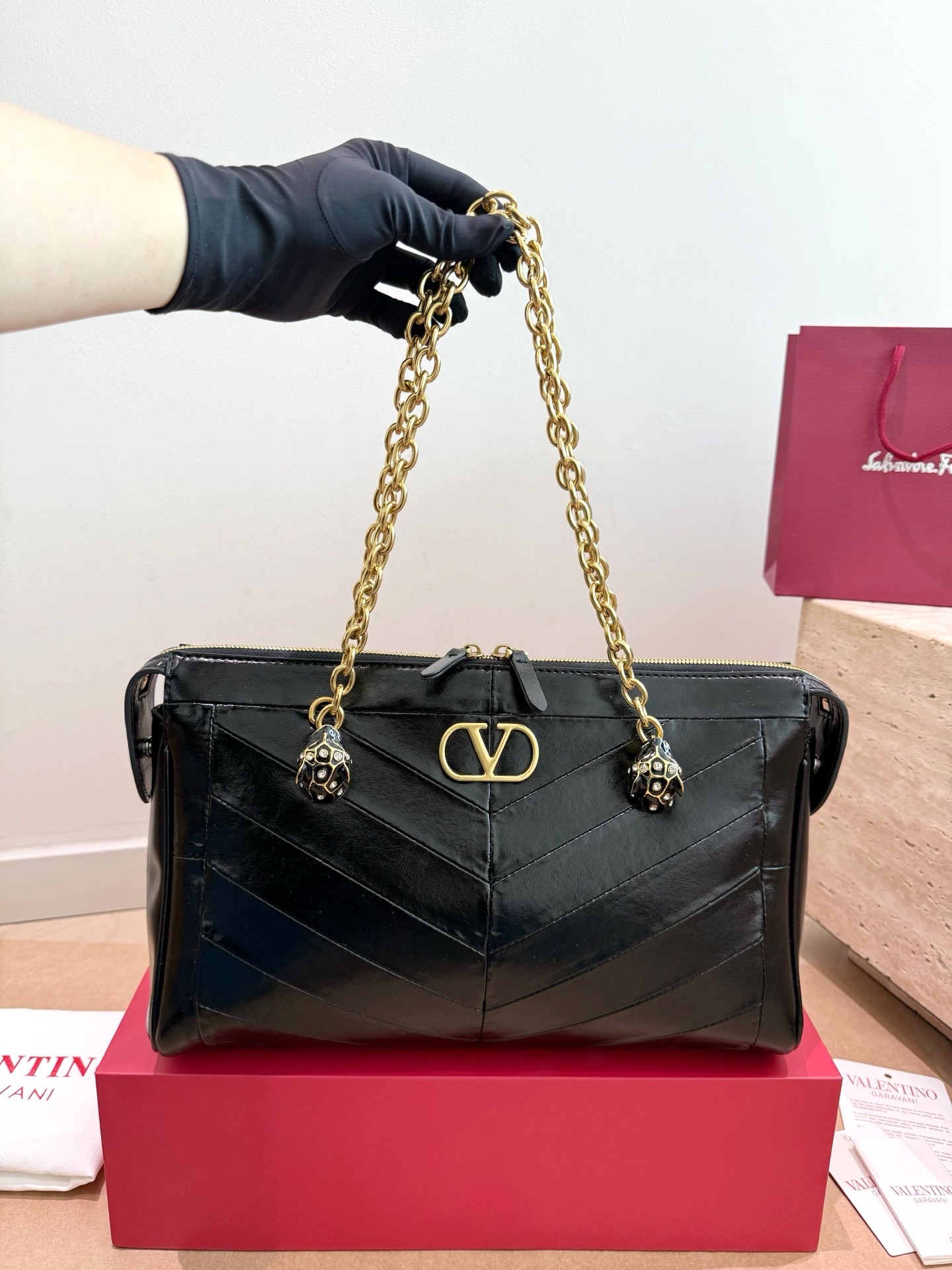 Valentino Garavani Panthea Black Chevron Quilted Color-block Leather Enameled Feline Head Shoulder Bag - KAIROO