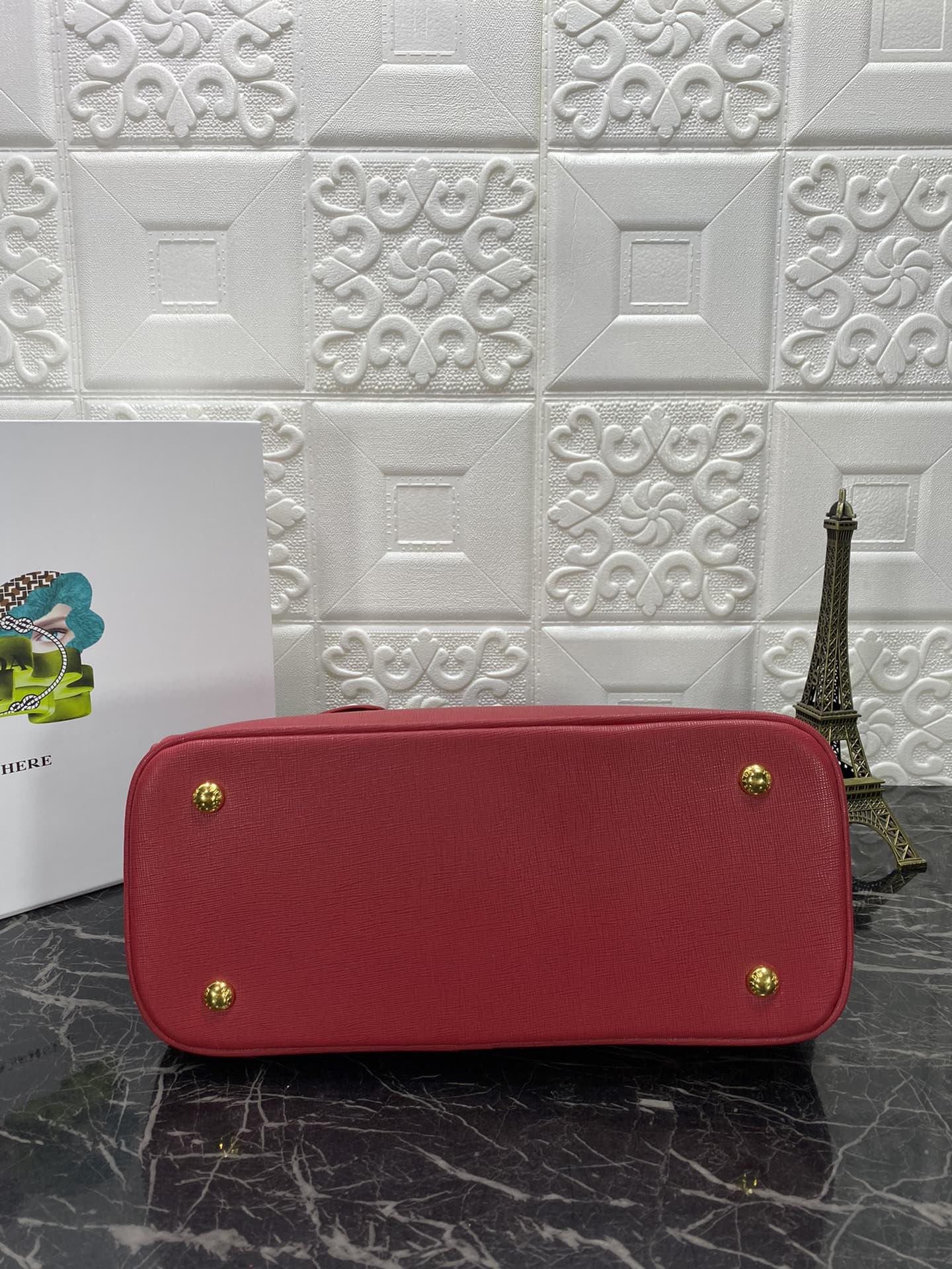 Prada GALLERIA 32 BAG IN CHERRY RED SAFFIANO LEATHER