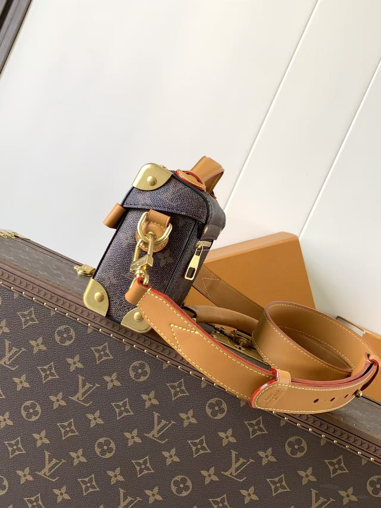 Louis Vuitton LV Soul Trunk handbag