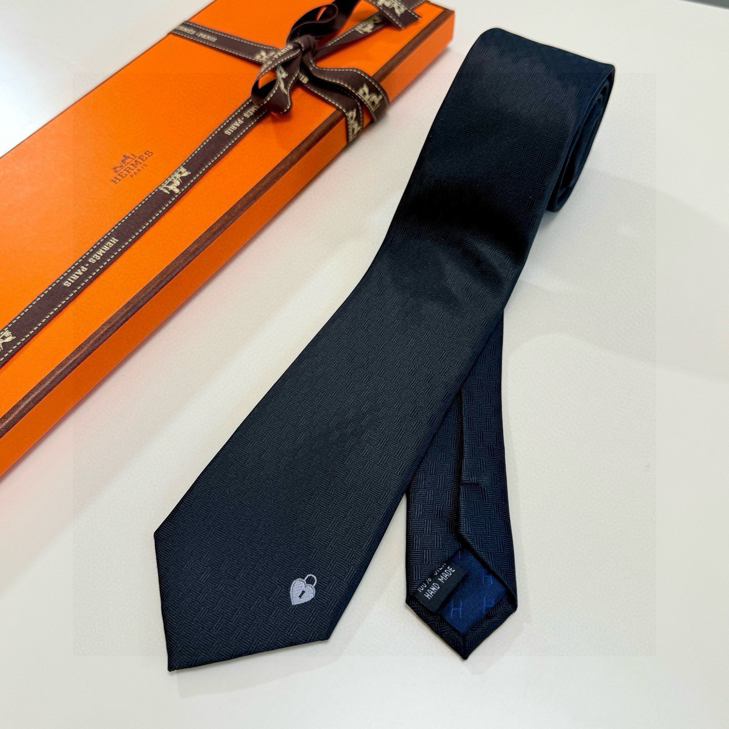 Hermes Men's Neck Tie