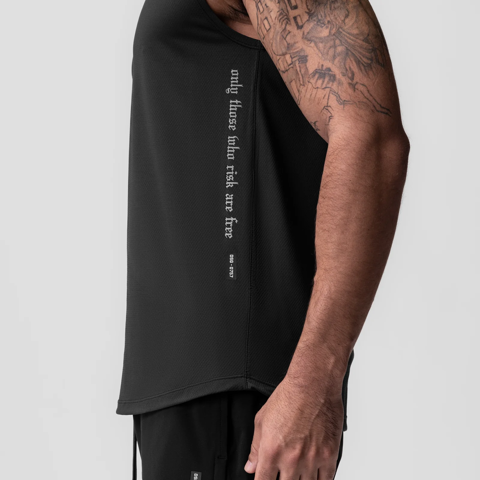 0757. AeroSilver Cutoff Tank - Black 