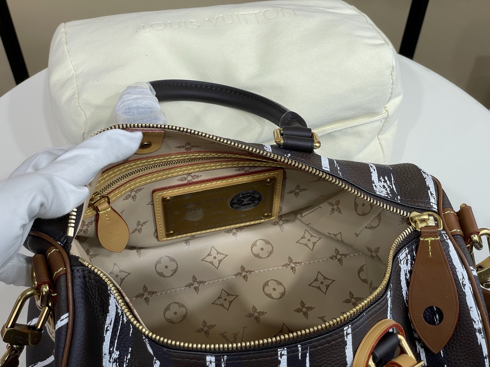 Louis Vuitton Speedy P9 Bandouli è re 30 handbag