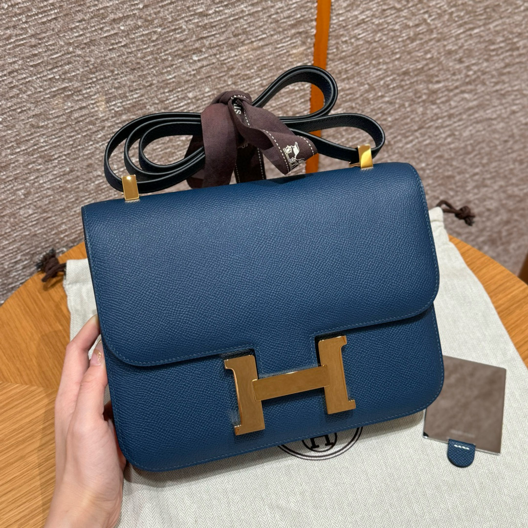 Hermes Blue Presse Epsom Constance 24