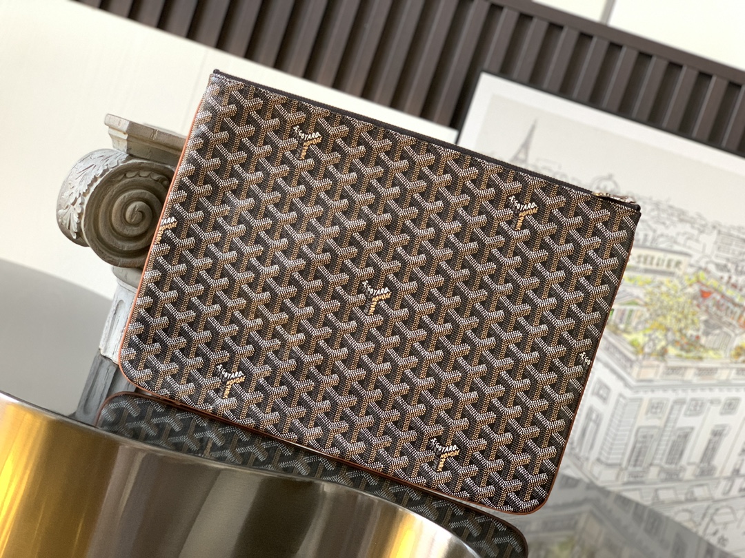 Goyard Sénat pouch in Black/Tan
