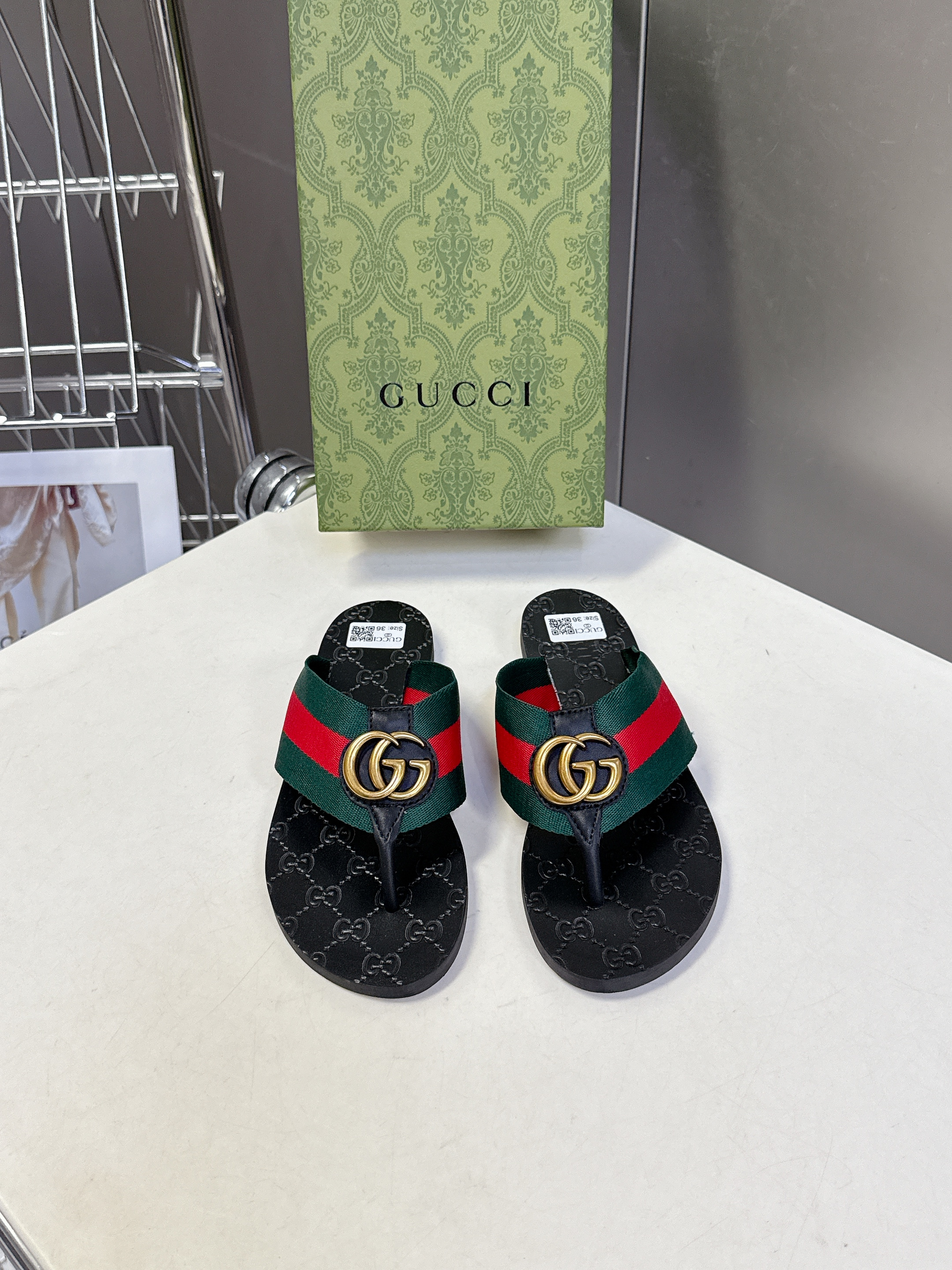 Gucci Unisex Flip-Flop