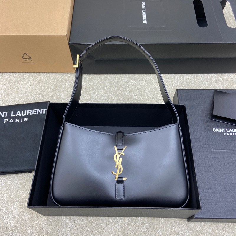 Saint Laurent Black LE 5 À 7 Bag in Smooth Leather
