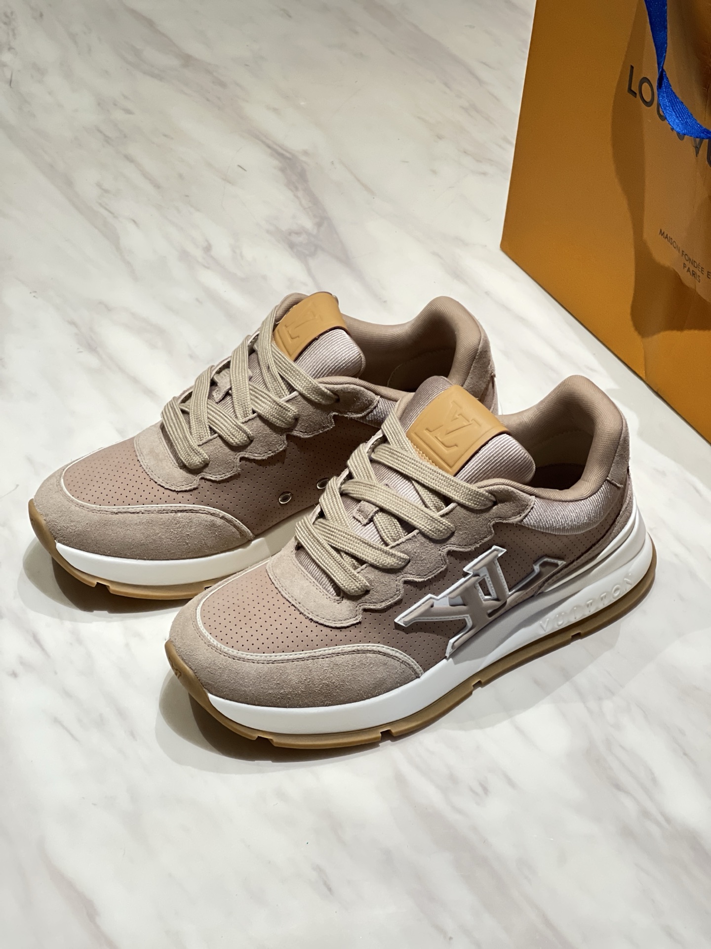 Louis Vuitton Men's LV Classic Sneaker