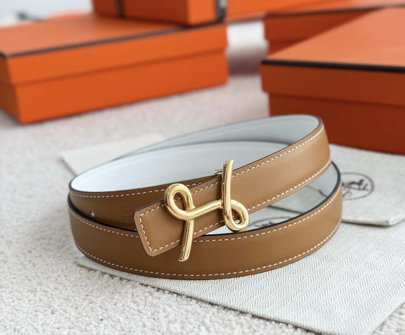 Hermes H Cursives Reversible Leather Belt 24mm