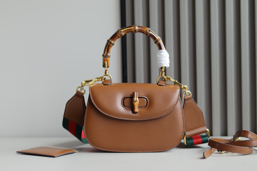 Gucci Bamboo 1947 small bag 675797
