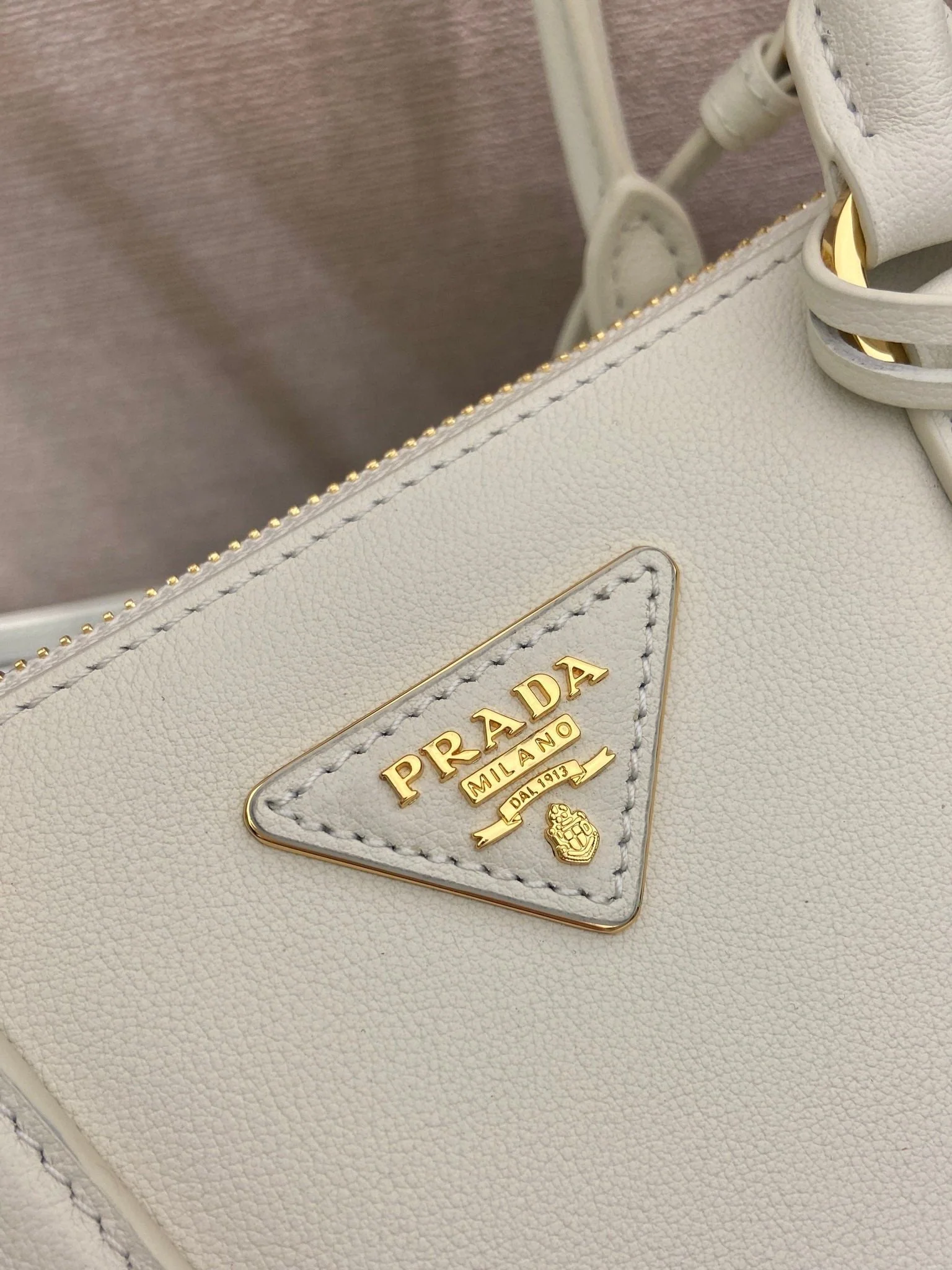 Prada PRA New killer bag white calfskin 340497