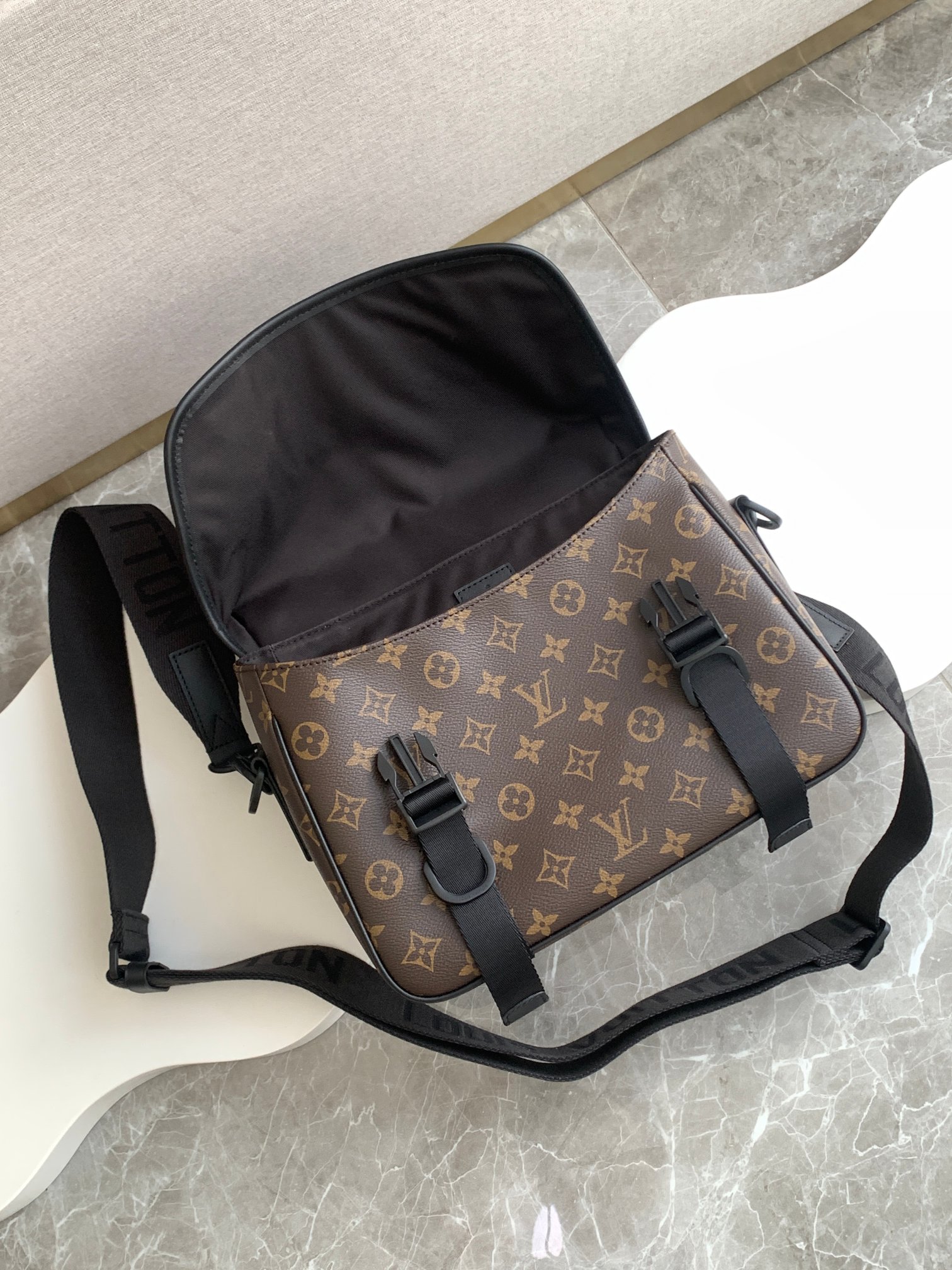 Louis Vuitton LV Bags LV Trail Manogram Macassr M46972 (10A Mirror Version)