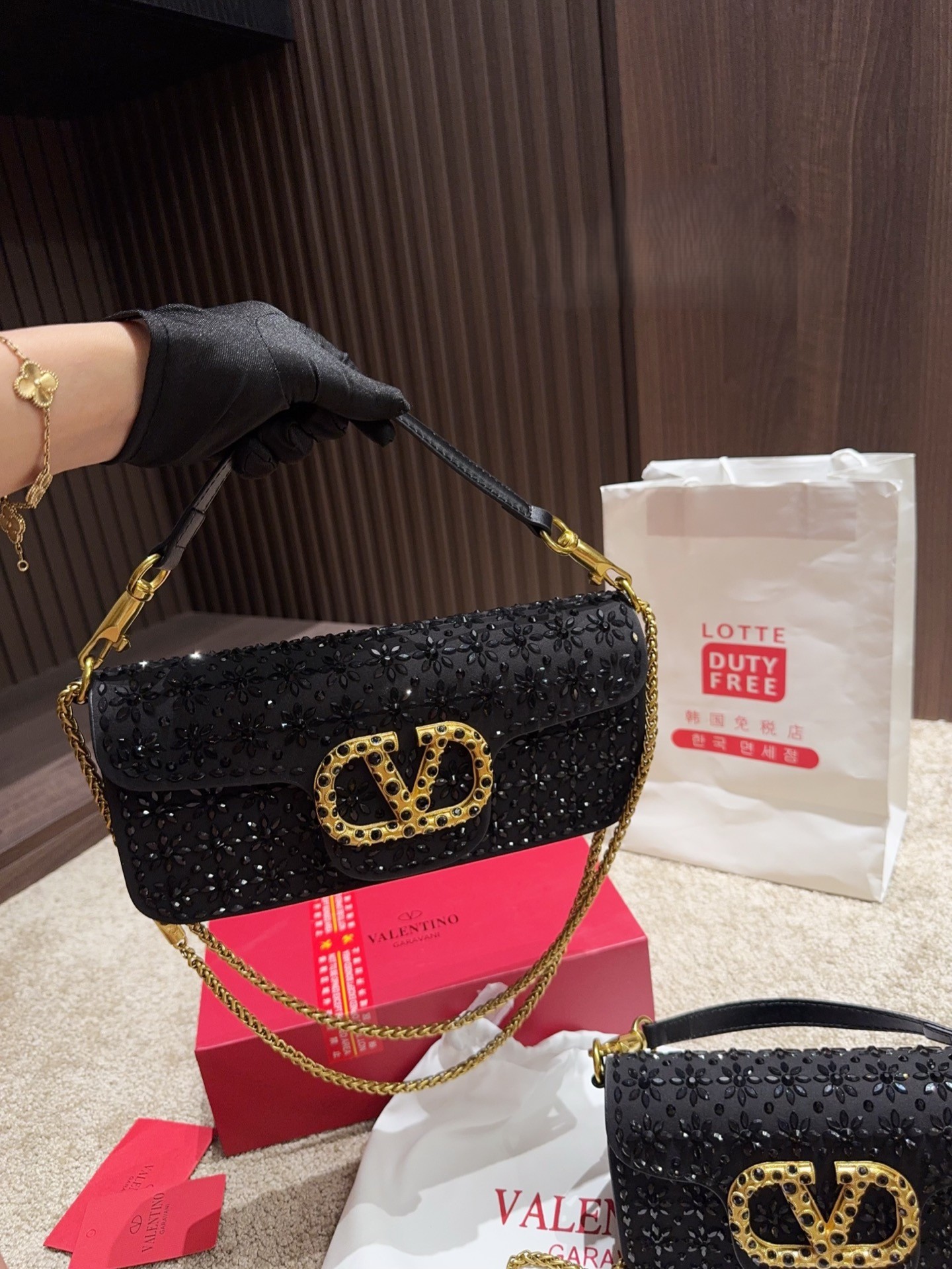 Valentino Garavani Locò Black Floral Embroidery Sequin Decoration Crystal-Encrusted VLogo Chain Shoulder Bag - KAIROO