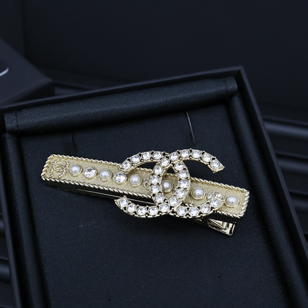 Chanel Hairclip