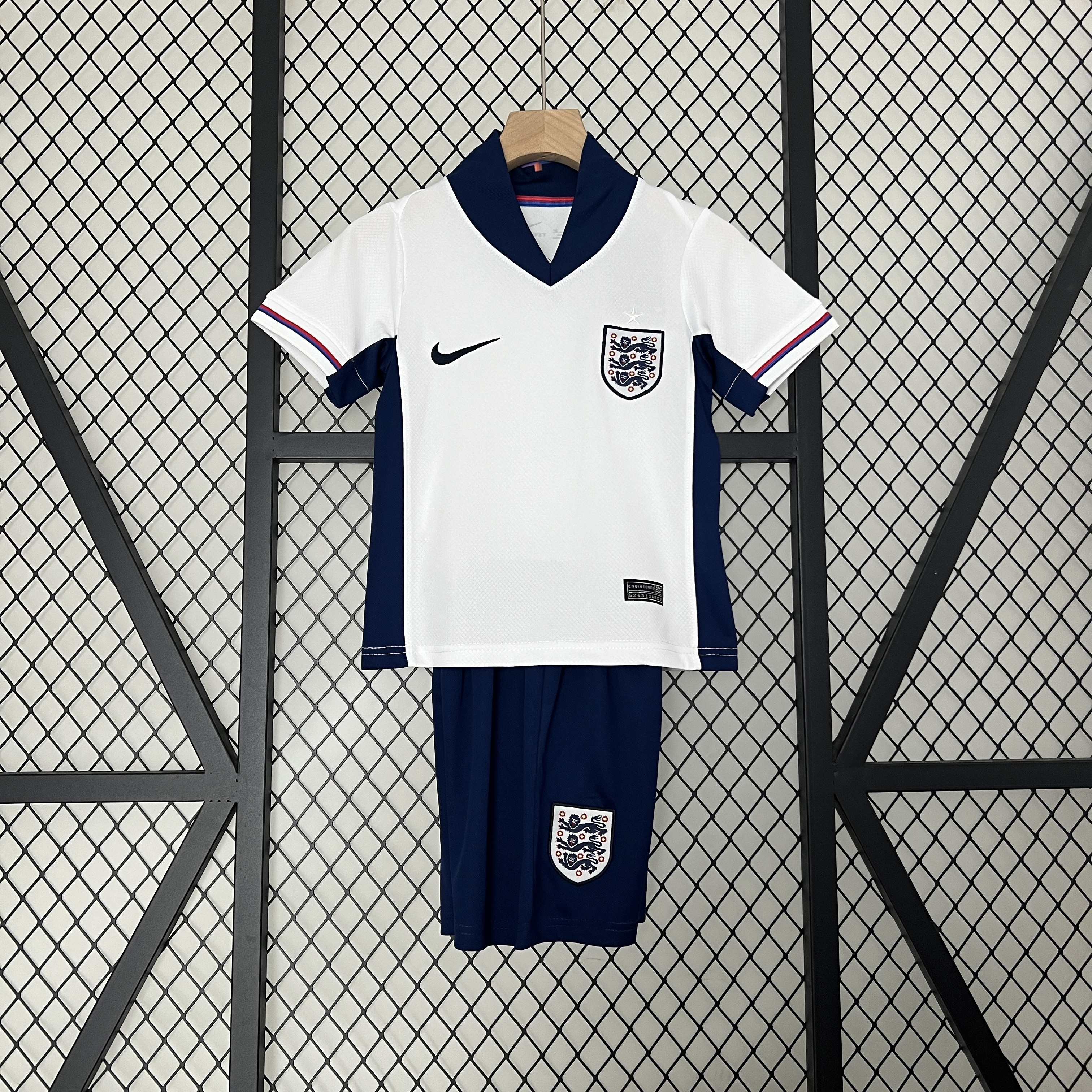 England 24/25 Home Kids  16-28