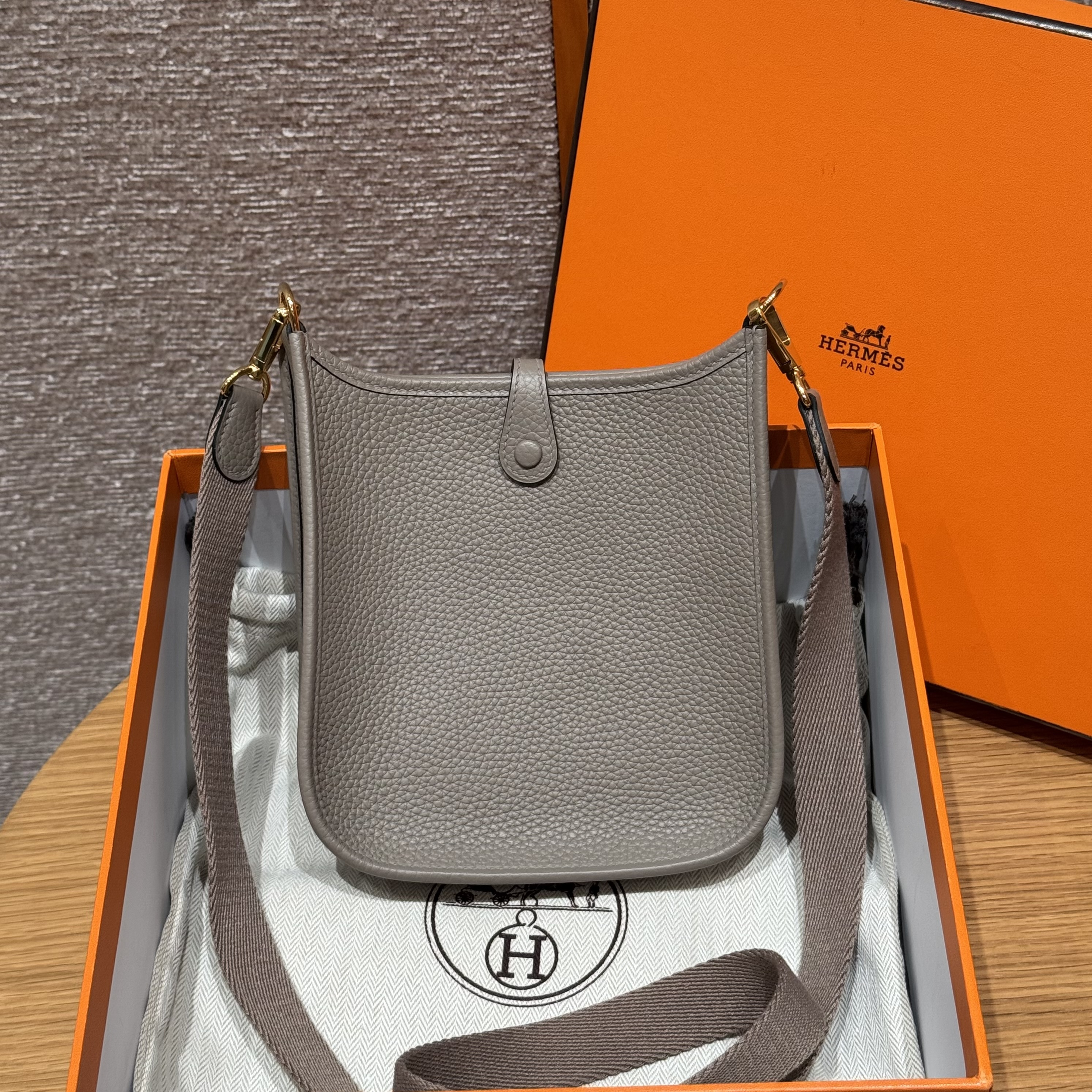 Hermes Girs Asphalte Clemence Mini Evelyne 16