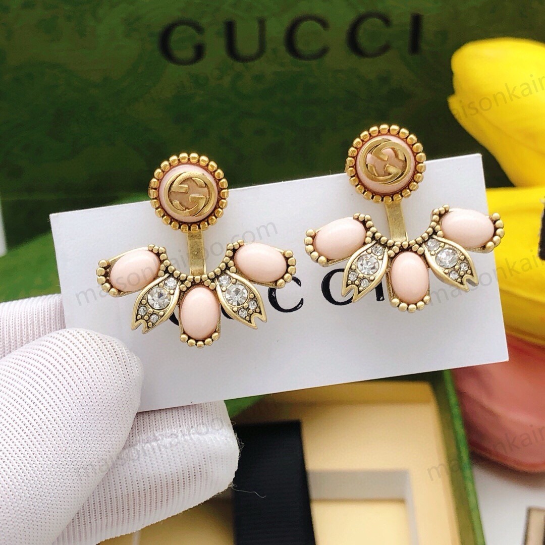 Gucci Fan-shaped Pearl Earrings - KAIROO