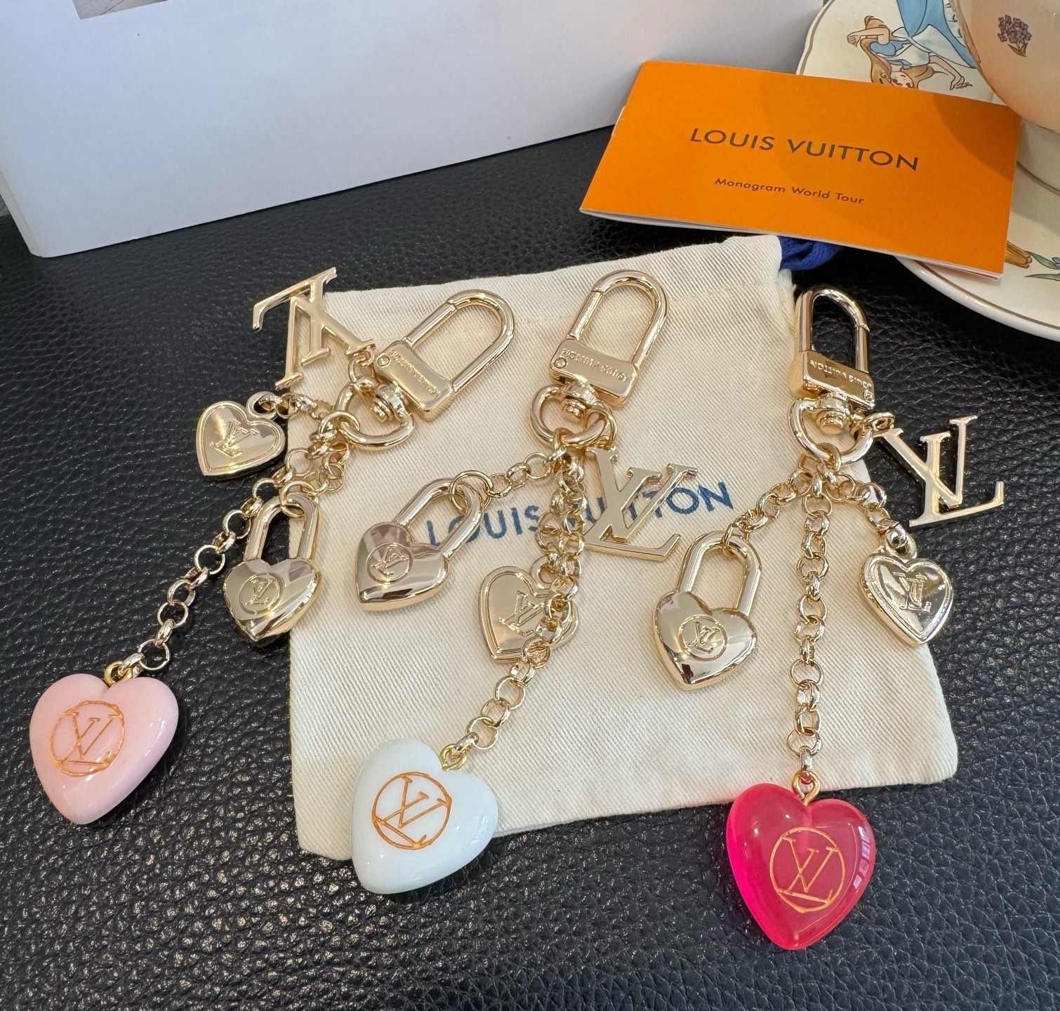 Louis Vuitton LV Tour Heart & Padlock Combo Keychain Bag Charm - KAIROO