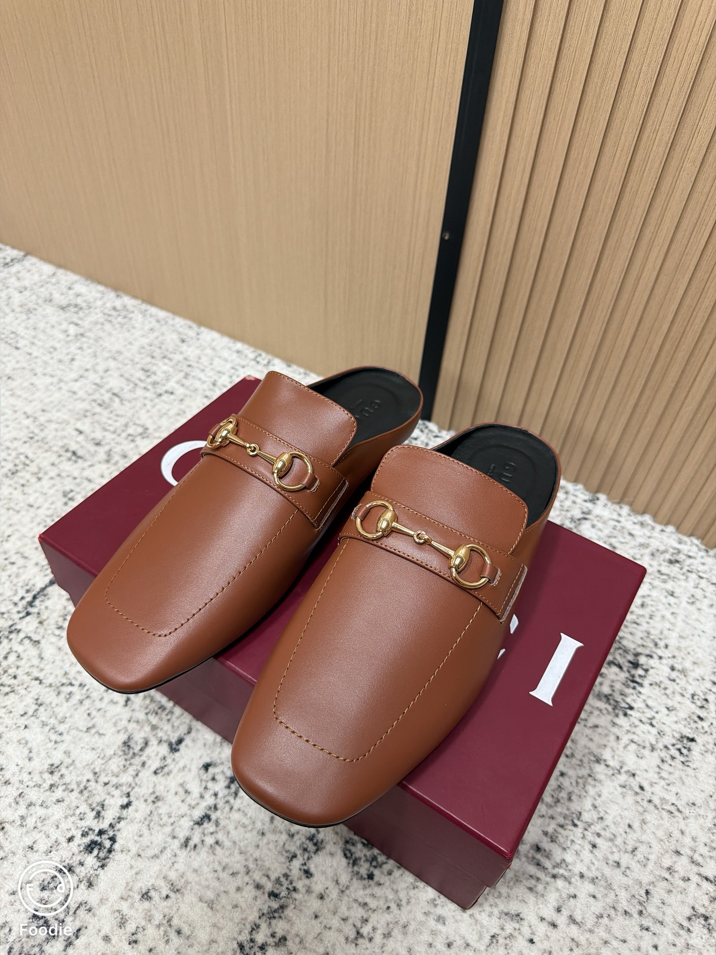 Gucci Jordann Unisex Leather Mules in Brown