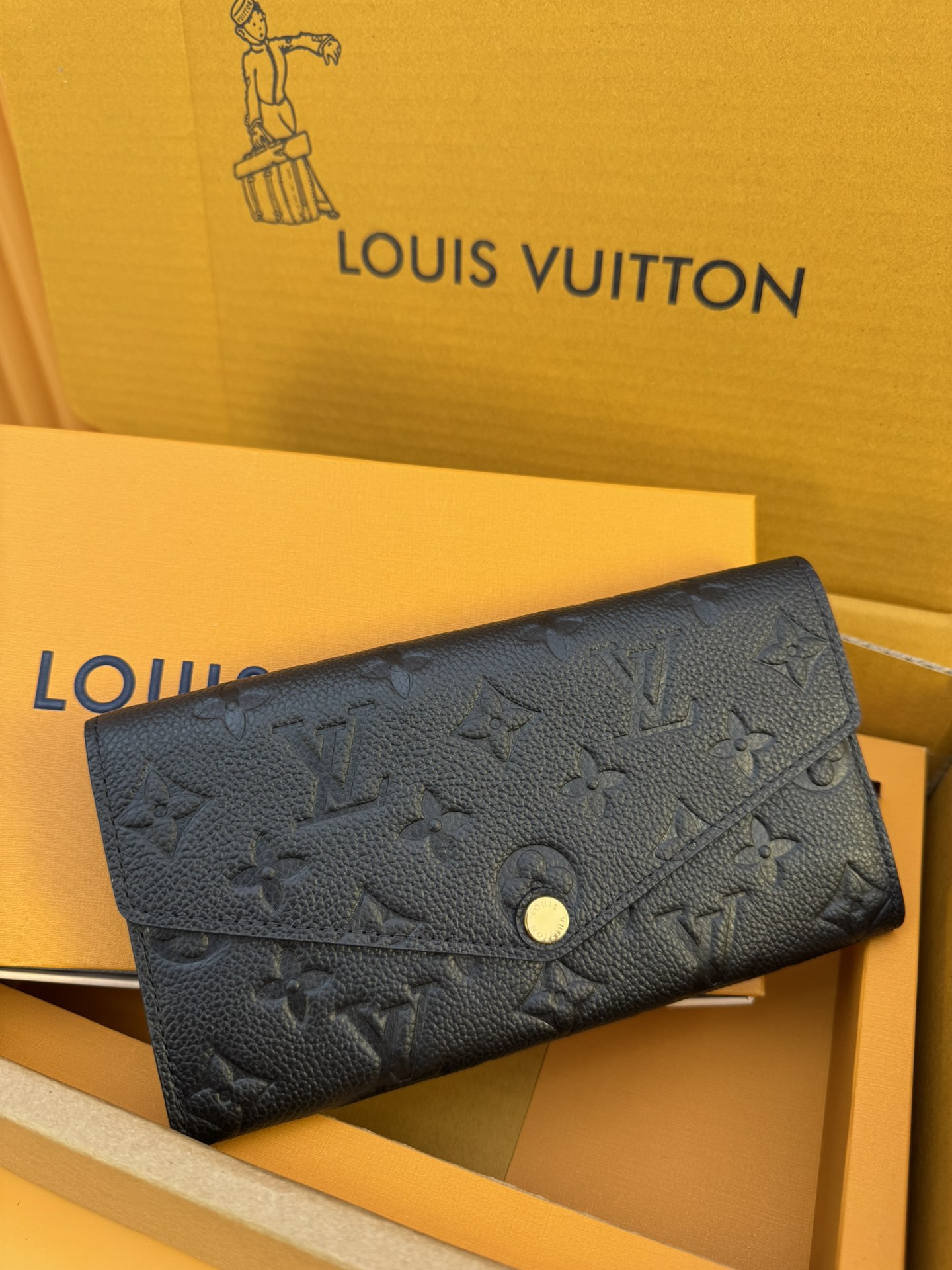 M82257 LV Canvas Sarah Wallet Black Monogram Empreinte Leather