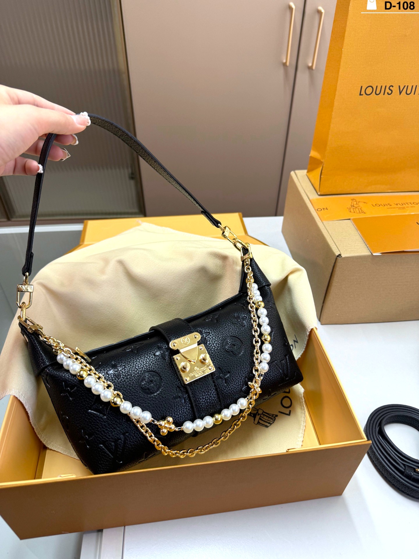 Louis Vuitton LV Pochette Mia Black Empreinte Leather Pearl Chain S-Lock Baguette Hobo Croissant Shoulder Bag - KAIROO