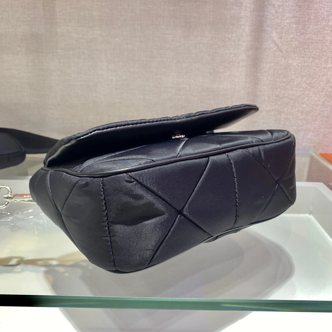 Prada SMALL FLAP BAG 21 IN BLACK TRIANGULAR QUILTED PATTERN RE-NYLON