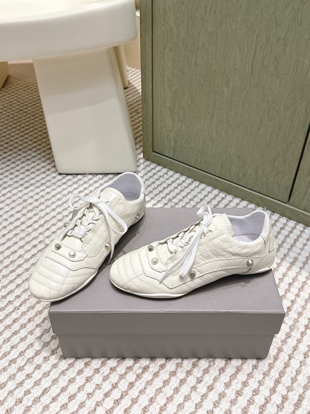 Balenciaga Cagole White Arena Studded Quilted Leather Speed GAT Sneakers - KAIROO