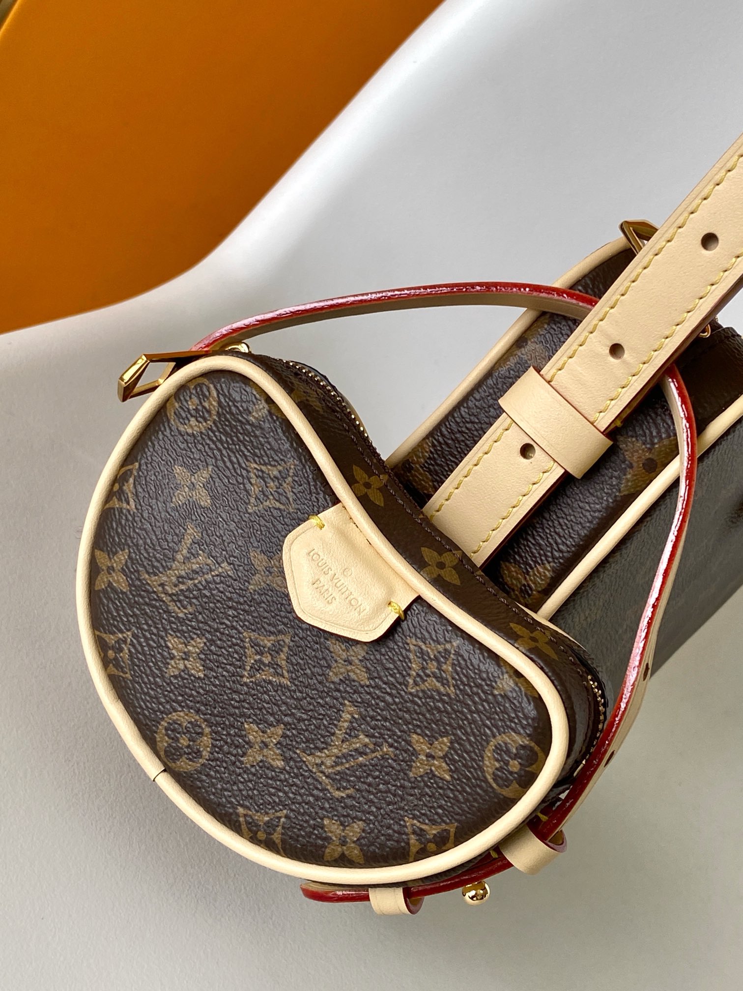 Louis Vuitton LV Monogram Handbag With Key Wallet