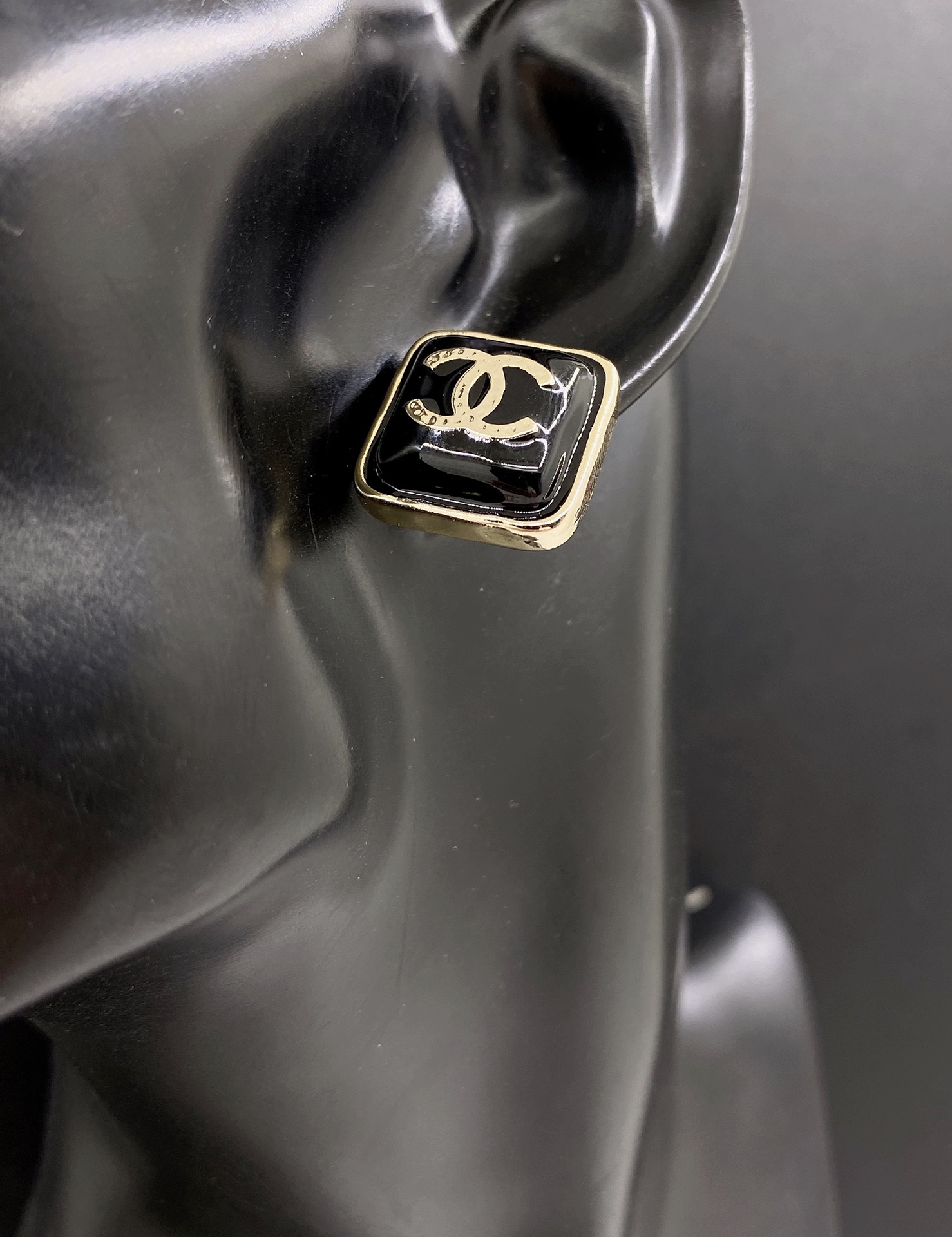 Chanel Fashion Earrings