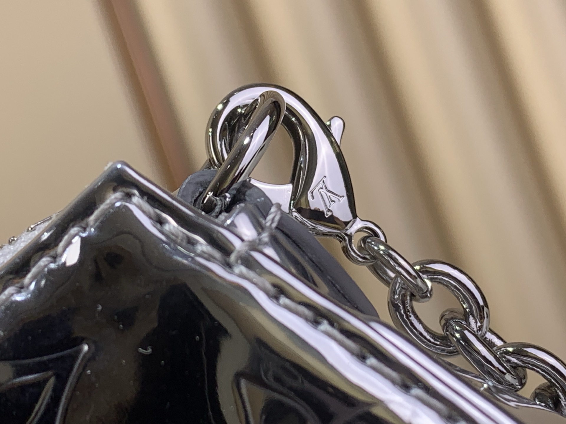 Louis Vuitton Pochette Eva handbag M26100 silver