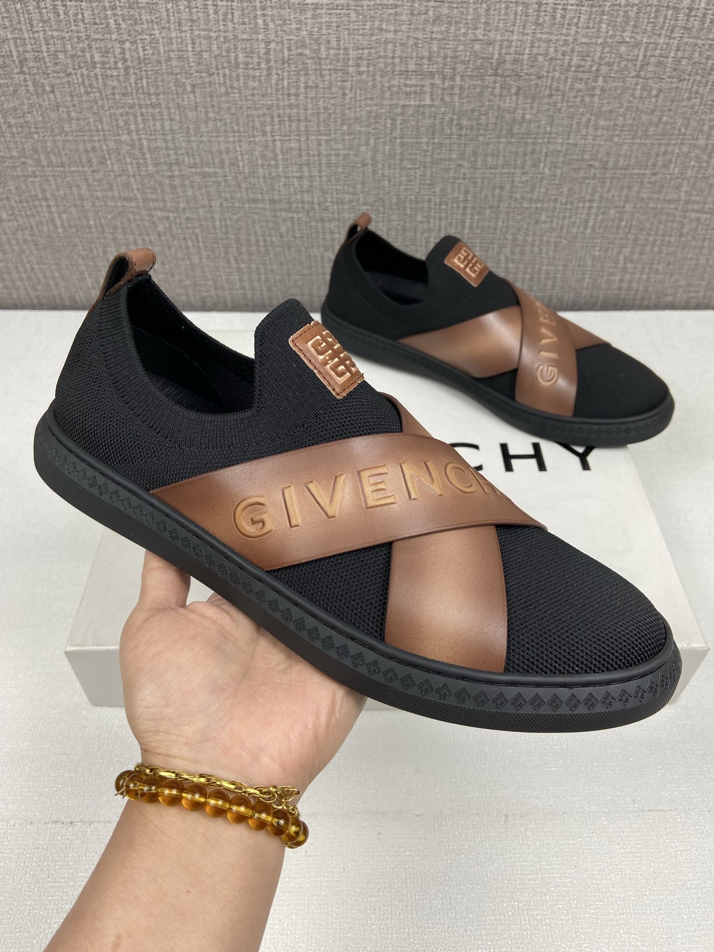 Givenchy G get Sneaker