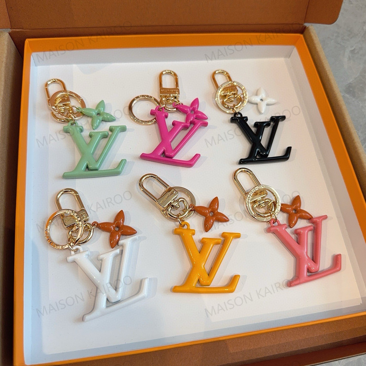 Louis Vuitton LV Pastel Solid Enamel LV Logo Flower Bag Charm Keychain - KAIROO