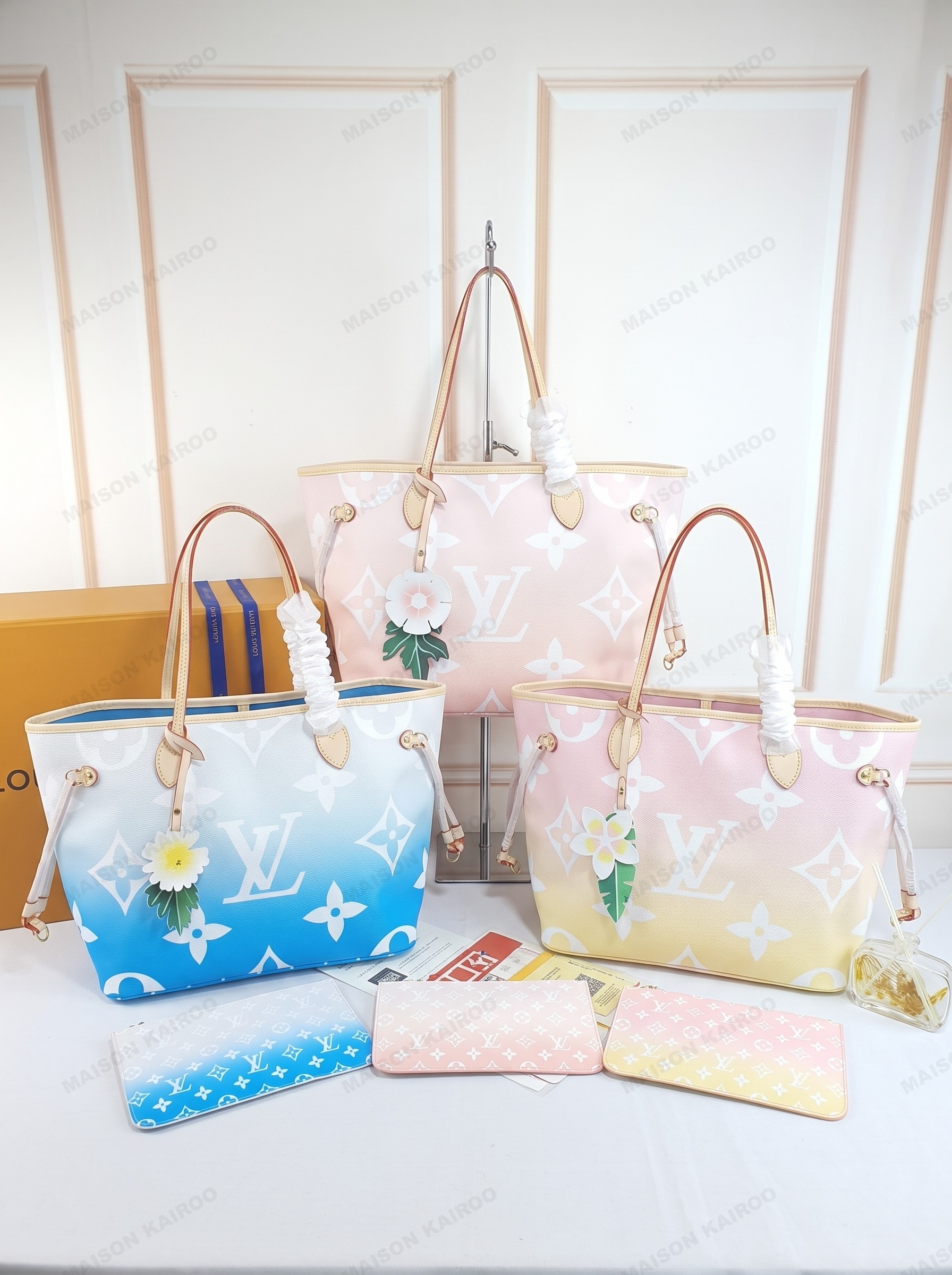 Louis Vuitton LV Neverfull MM Dream Pastel Gradient Giant Monogram Canvas Flower Charm Vacation Tote Bag - KAIROO