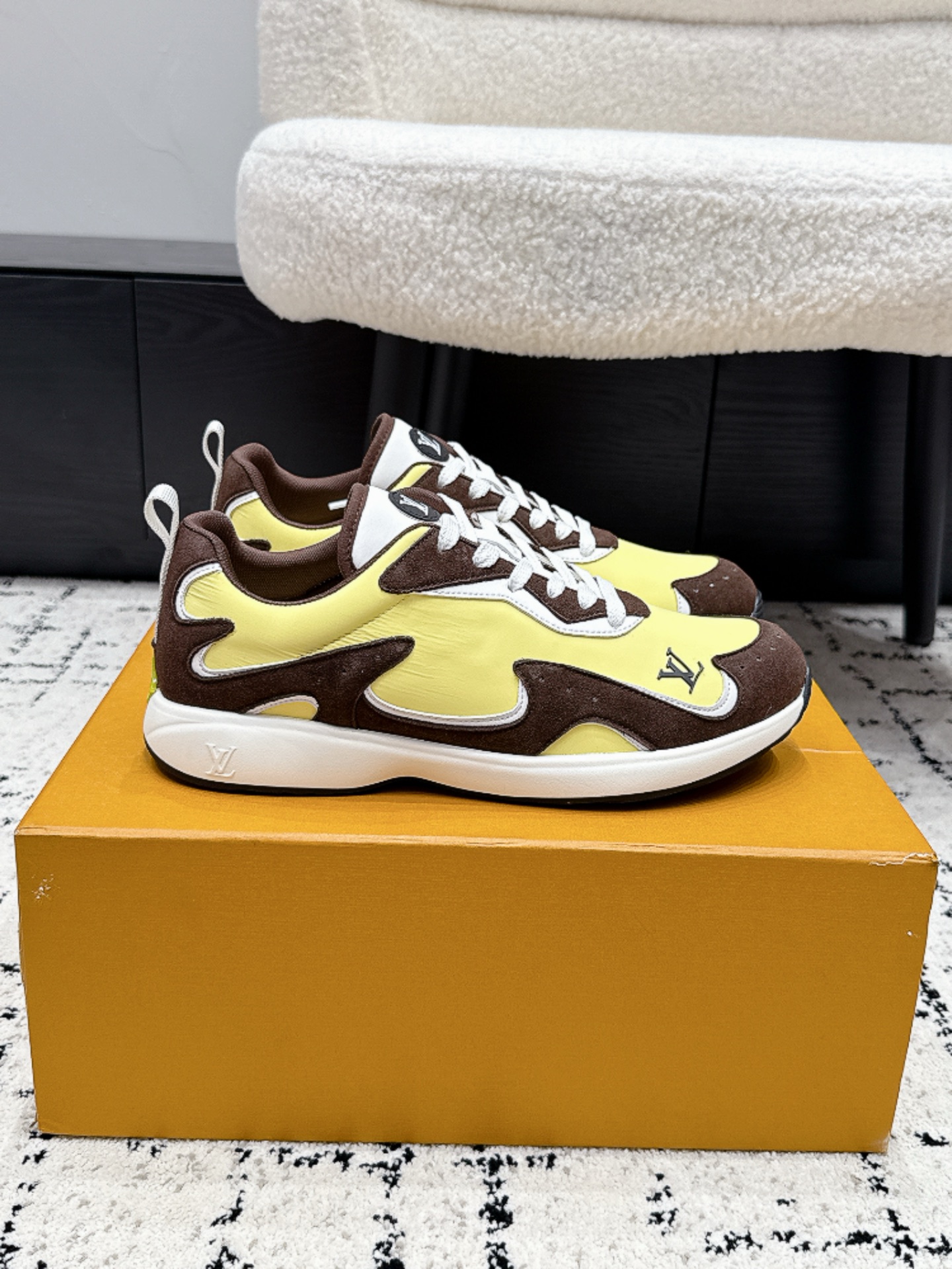 Louis Vuitton Men's LV Drop 300 Sneaker