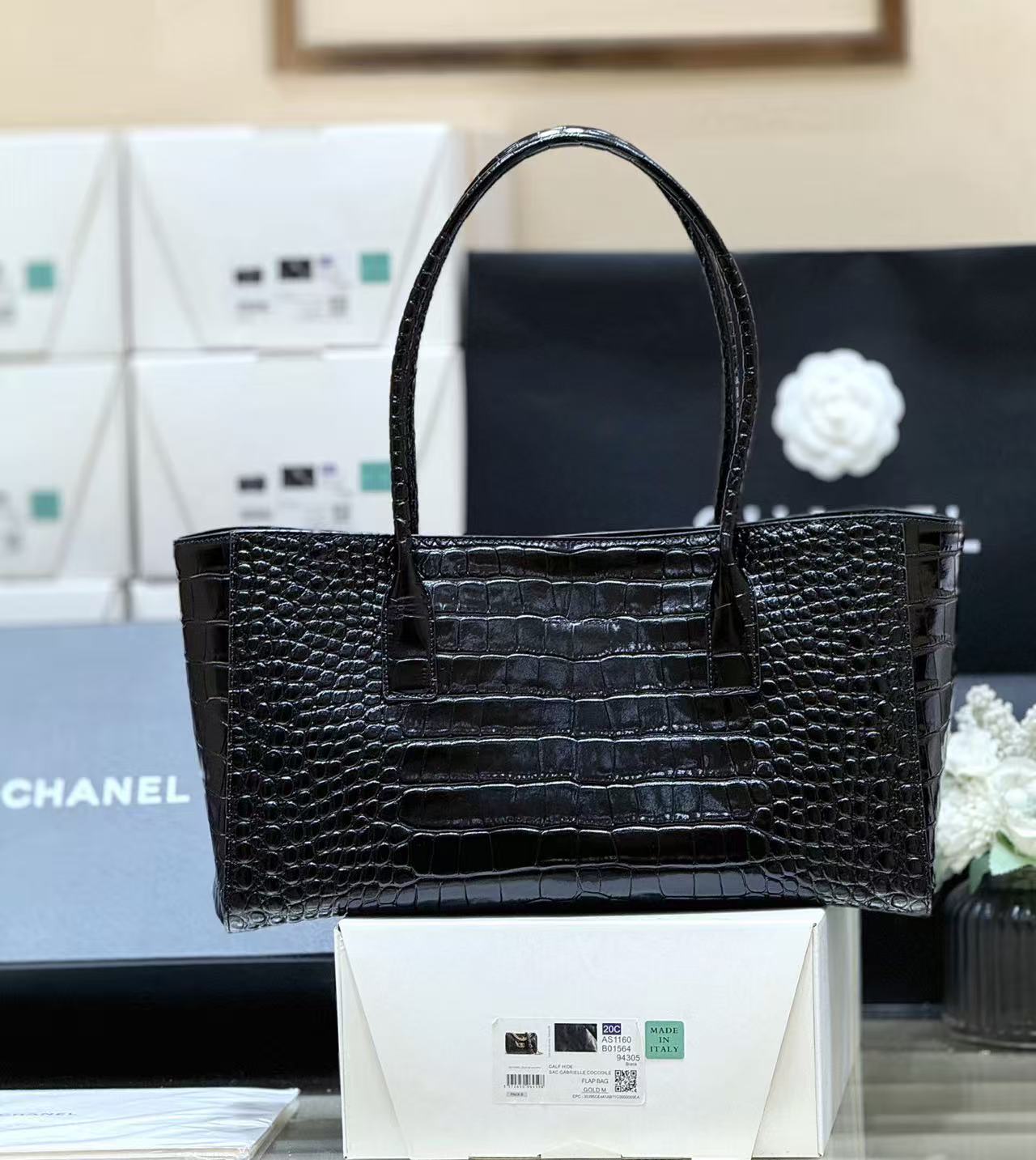 Chanel Spring/Summer 2026 new Crocodile Tote bag