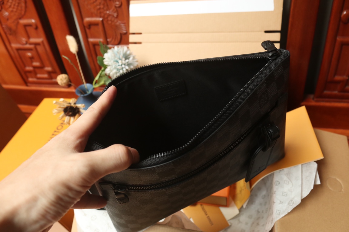 Louis Vuitton Bags Takeoff Damier Infini N40504