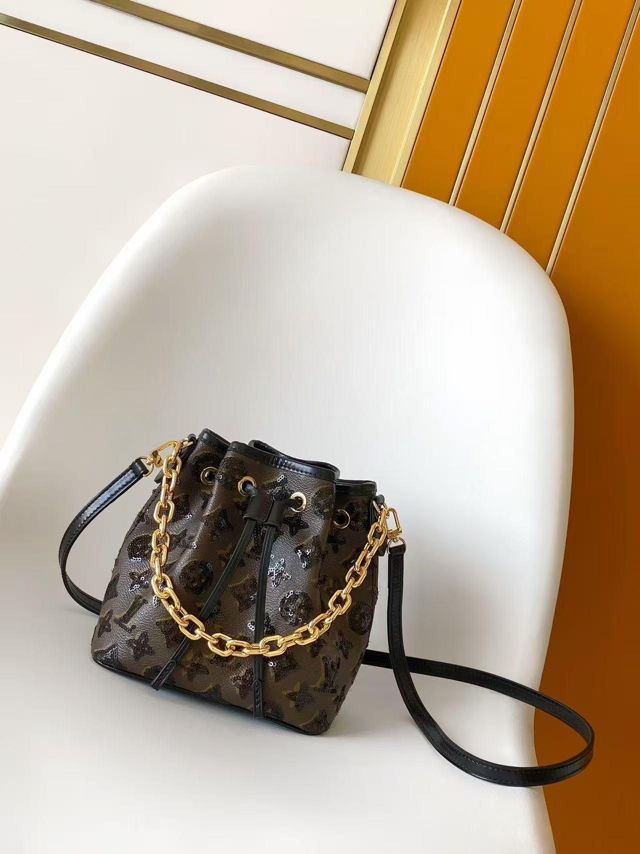 Louis Vuitton LV SPEEDY BANDOULIÈRE 20