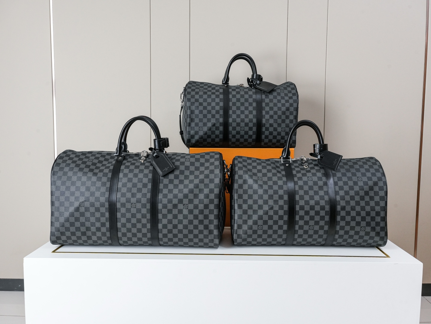 Louis Vuitton LV Keepall Bandoulière 45/50/55 Damier Graphite Canvas Leather Travel Duffel Top Handle Bag - KAIROO