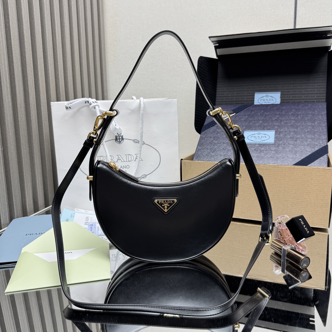 Prada Arqué mini leather shoulder bag-Black  1BC194