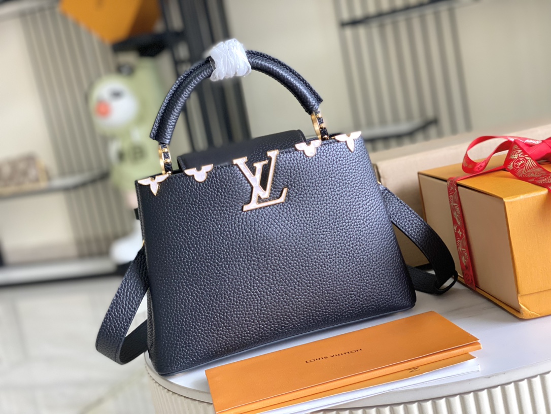 M25404 Capucines BB in Black Taurillon leather