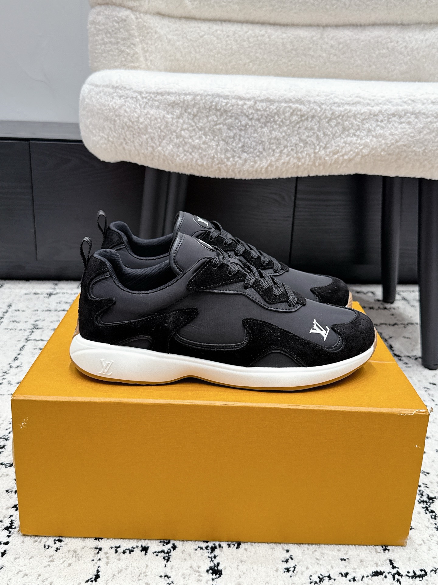 Louis Vuitton Men's LV Drop 300 Sneaker