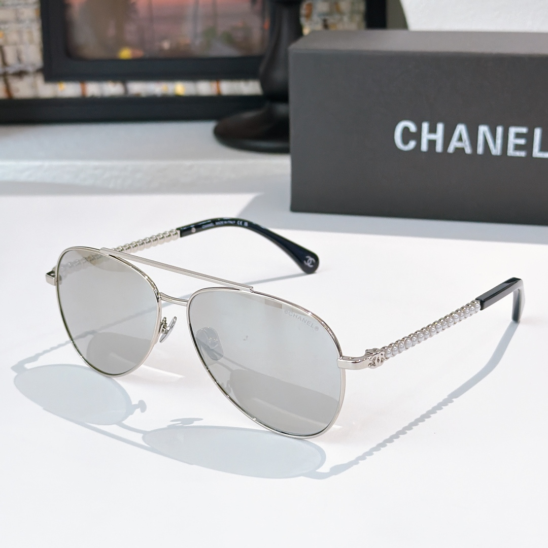 Chanel Pearl-Embellished Aviator Sunglasses Top Quality - KAIROO