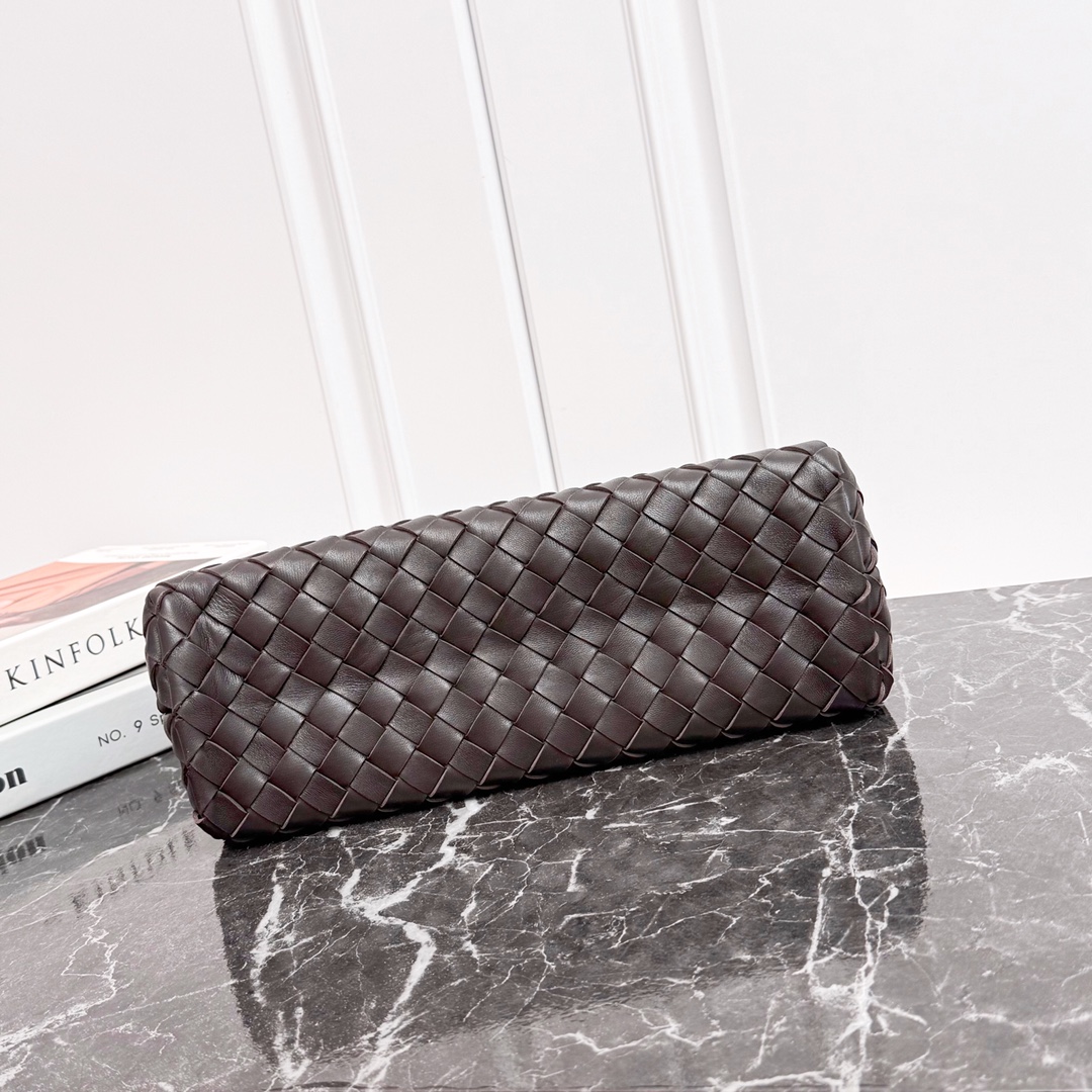 Bottega Fondant East-West Andiamo Top handle bag