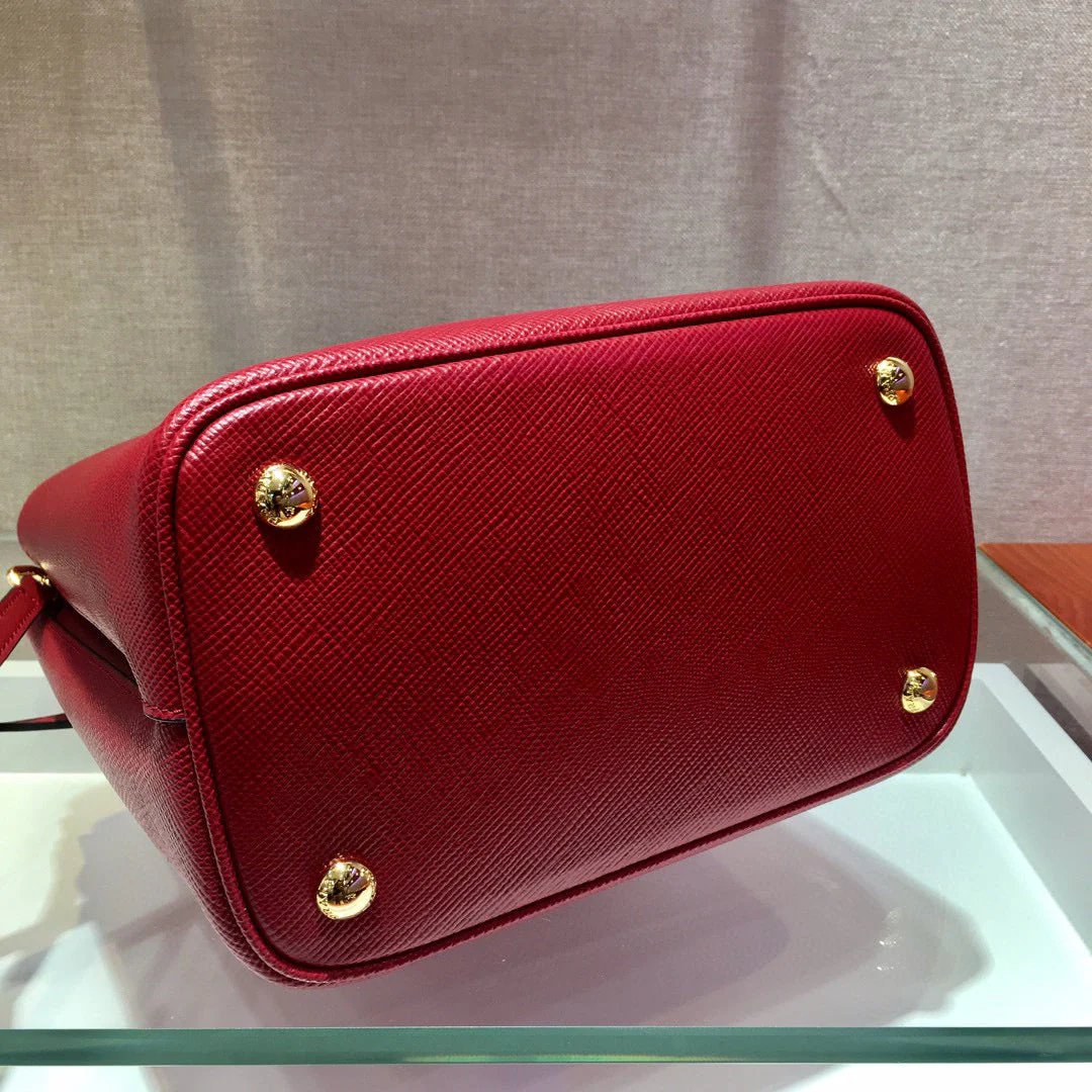 Prada medium pra panier bag 22cm red calfskin